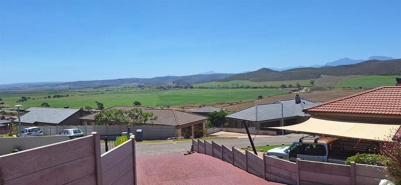 3 Bedroom Property for Sale in Reebok Western Cape